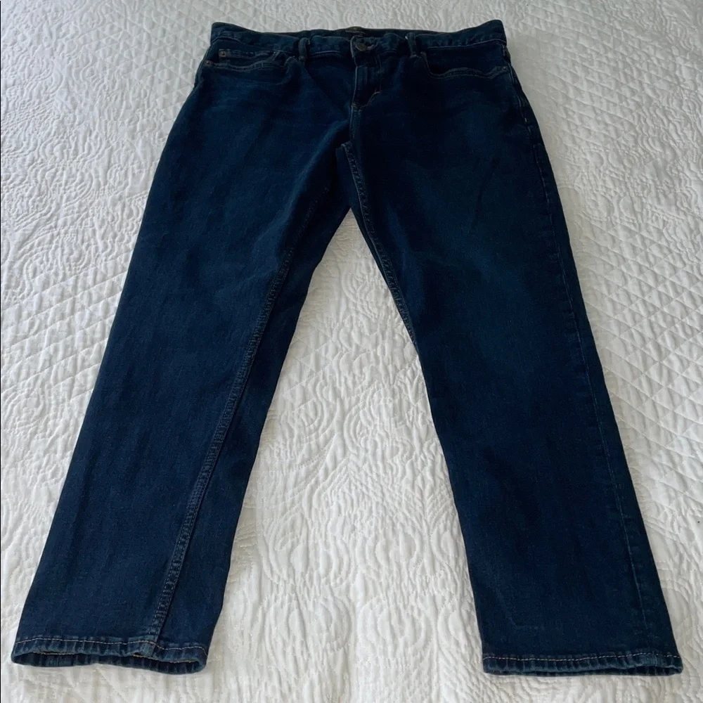 Banana Republic 34x30 stains or